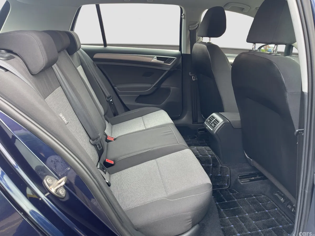 Volkswagen Golf Hatchback, Petrol, 2015, Blue