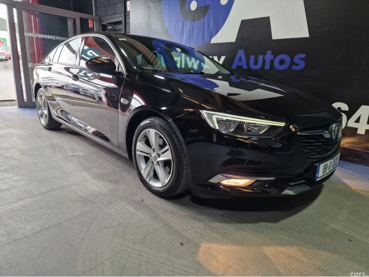 Opel Insignia Hatchback, Diesel, 2018, Black