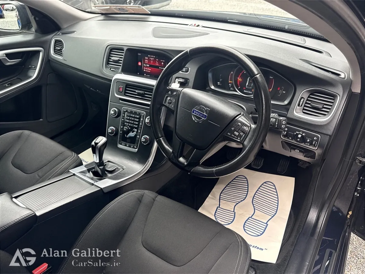 Volvo V60 Estate, Diesel, 2017, Blue