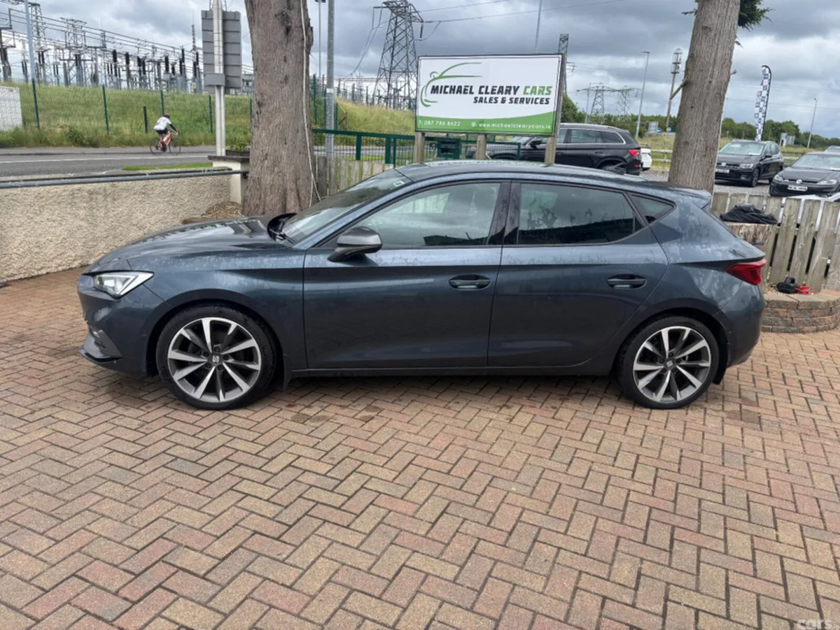 SEAT Leon Hatchback, Diesel, 2020, Grey