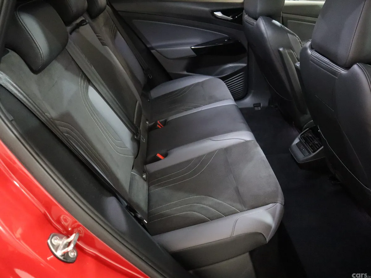 Volkswagen ID.4 Estate, Electric, 2023, Red