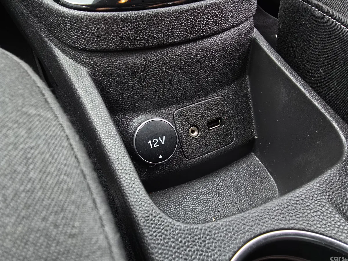 Ford Fiesta Hatchback, Petrol, 2014, Silver