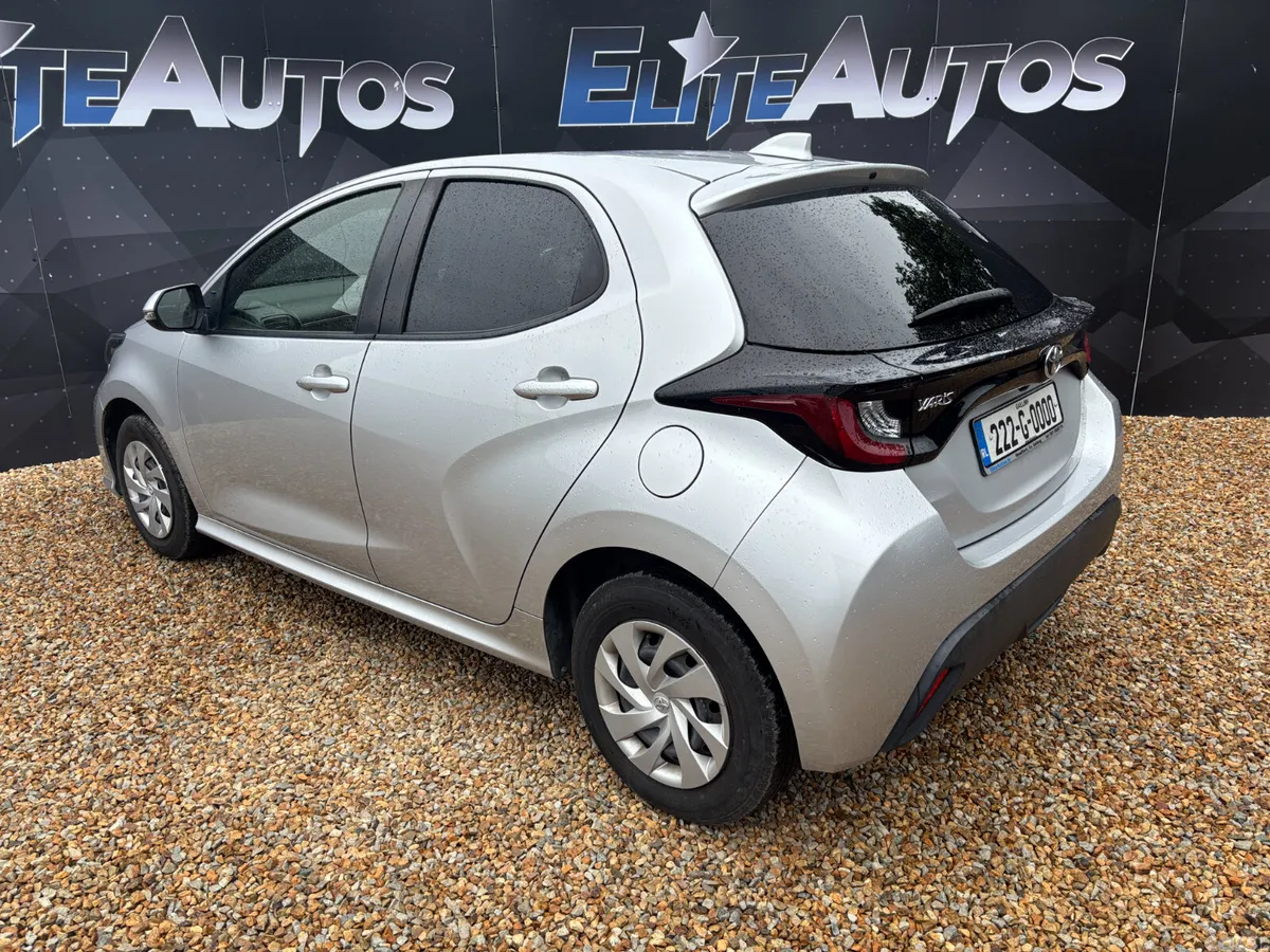 Toyota Yaris Hatchback, Petrol, 2022, Silver