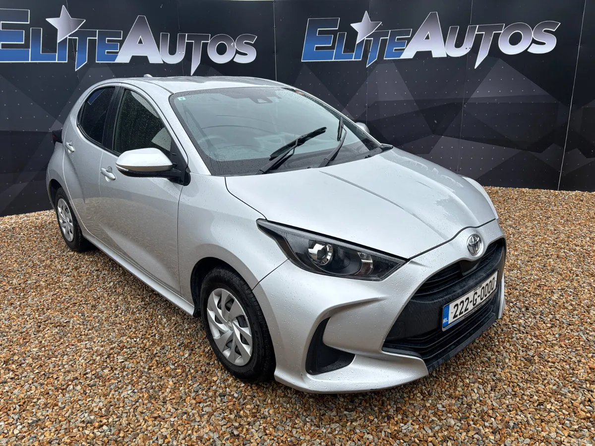 Toyota Yaris Hatchback, Petrol, 2022, Silver