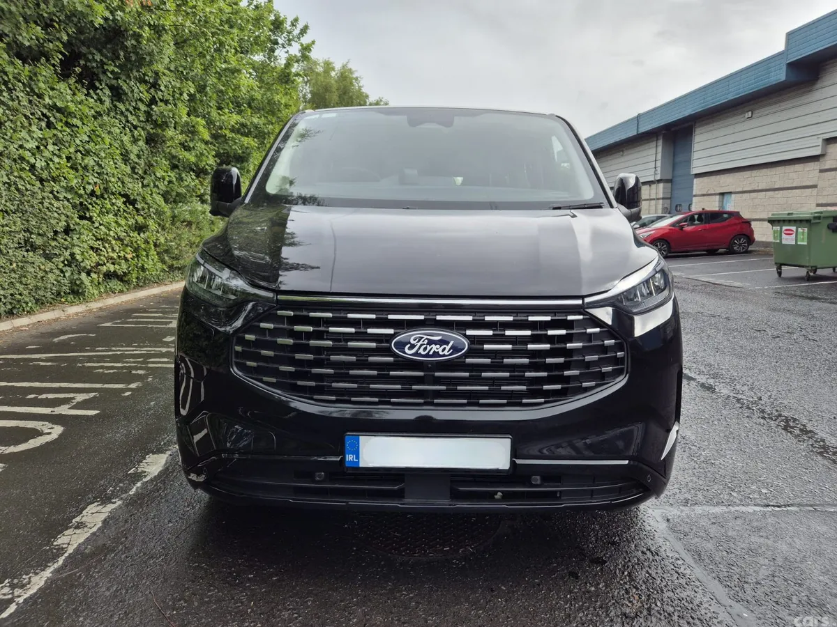 Ford Tourneo Custom Van, Petrol Plug-in Hybrid, 2026, Black