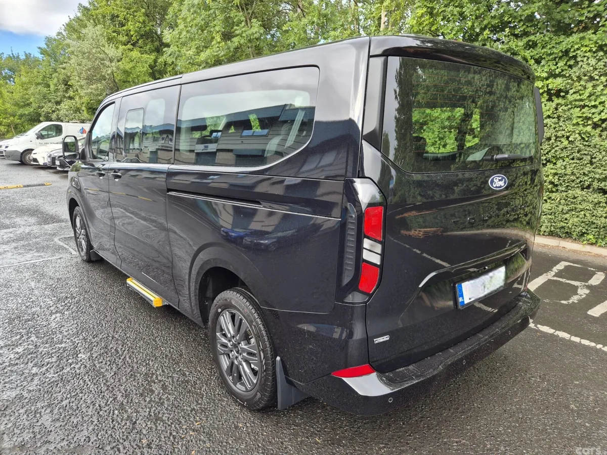 Ford Tourneo Custom Van, Petrol Plug-in Hybrid, 2026, Black