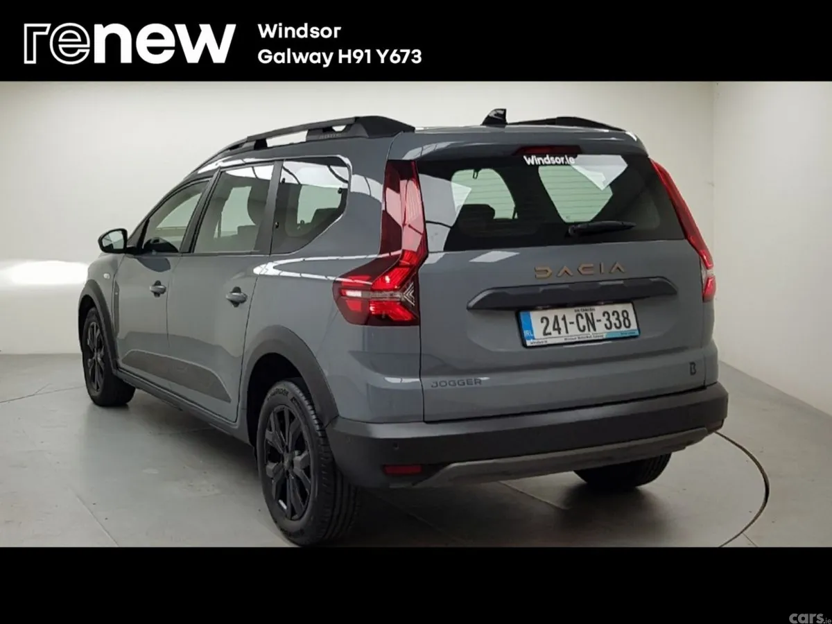 Dacia Jogger MPV, Petrol, 2024, Grey
