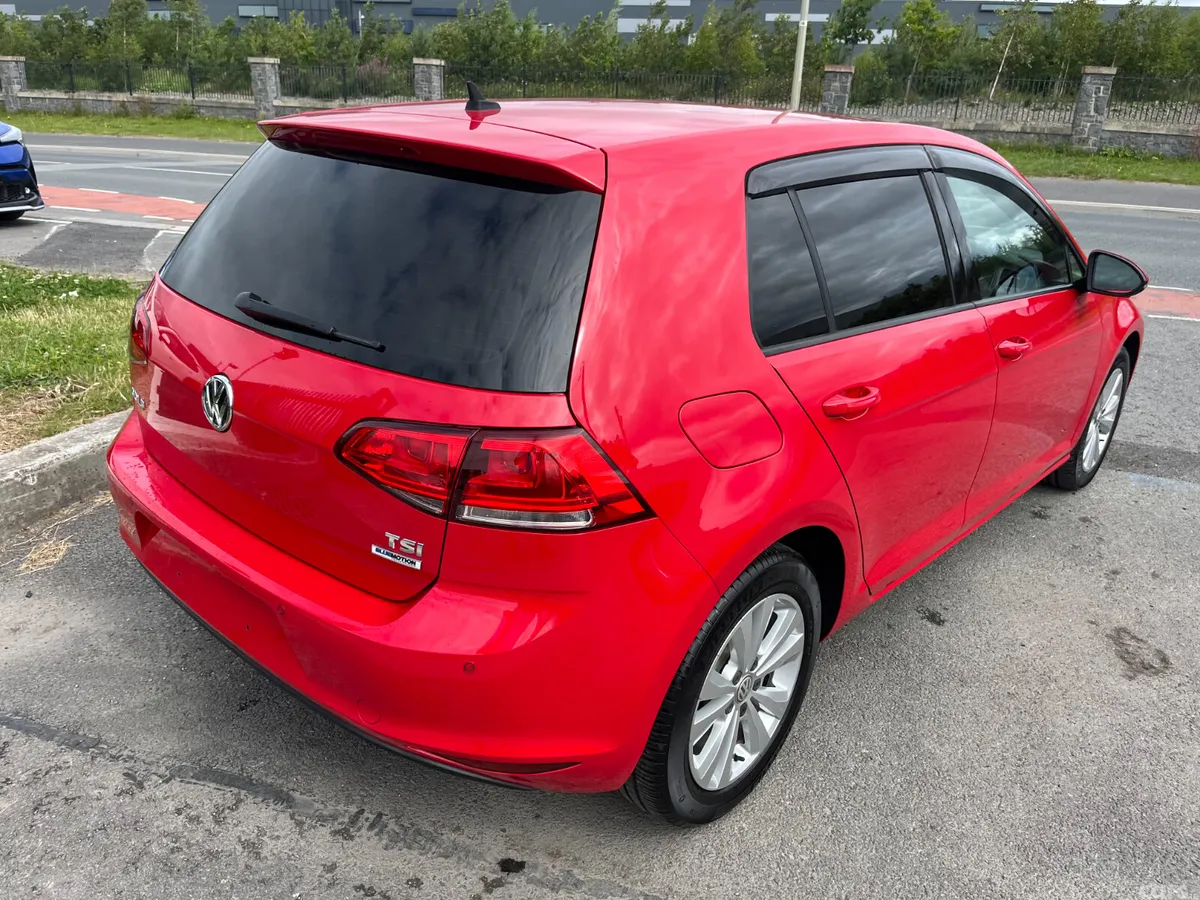 Volkswagen Golf Hatchback, Petrol, 2016, Red