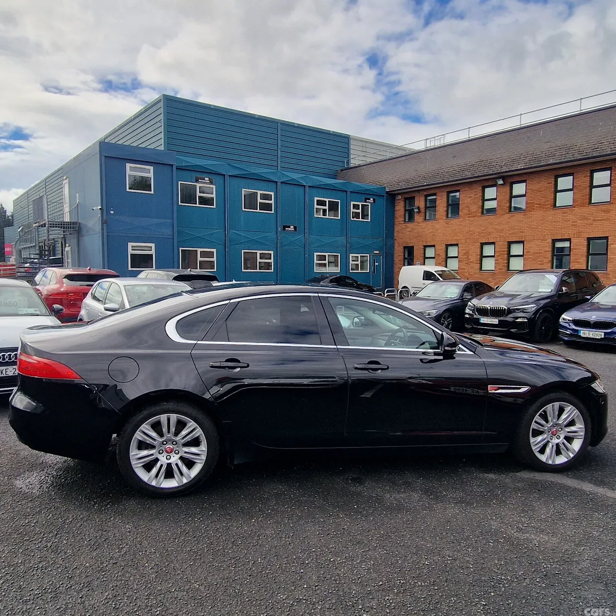 Jaguar XF Saloon, Diesel, 2017, Black
