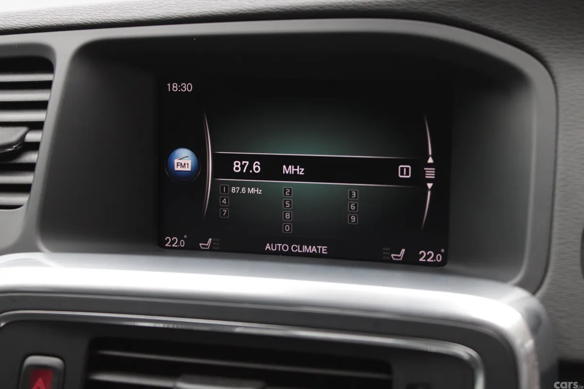 Volvo S60 Saloon, Diesel, 2019, Black