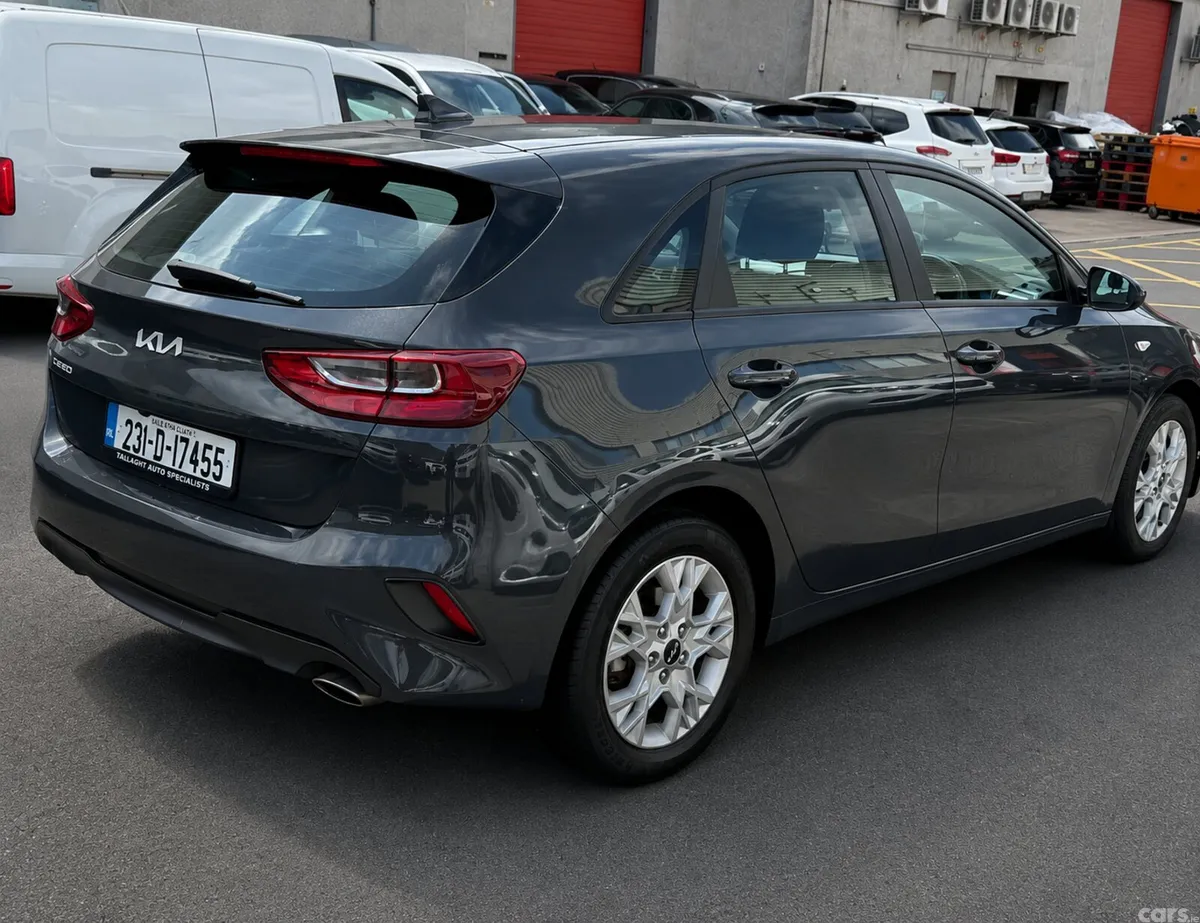 Kia Ceed Hatchback, Diesel Hybrid, 2023, Grey
