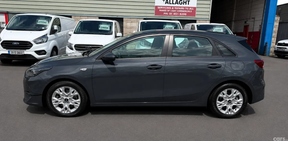 Kia Ceed Hatchback, Diesel Hybrid, 2023, Grey