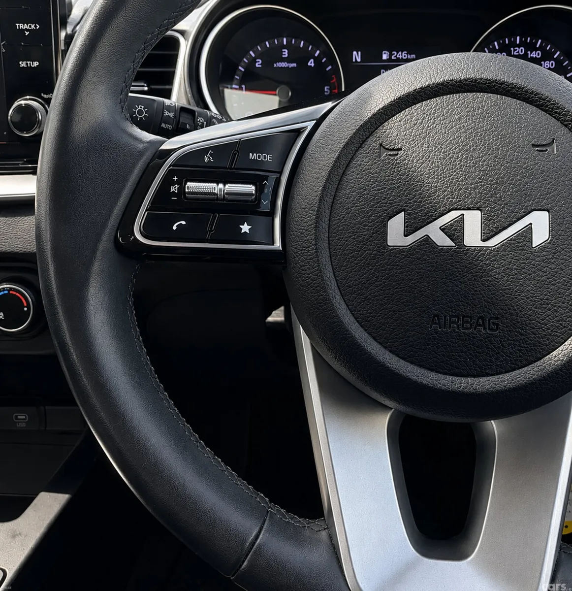 Kia Ceed Hatchback, Diesel Hybrid, 2023, Grey