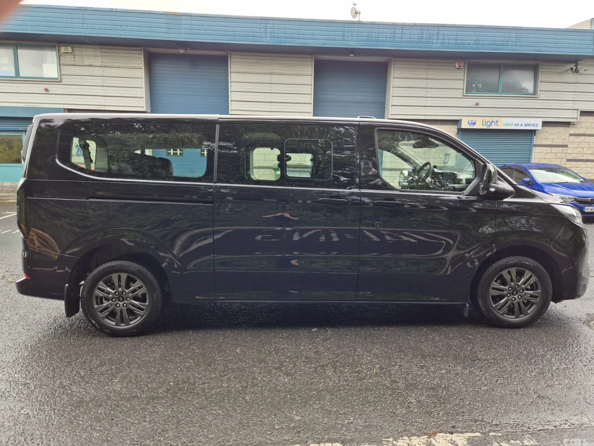 Ford Tourneo Custom Van, Petrol Plug-in Hybrid, 2026, Grey