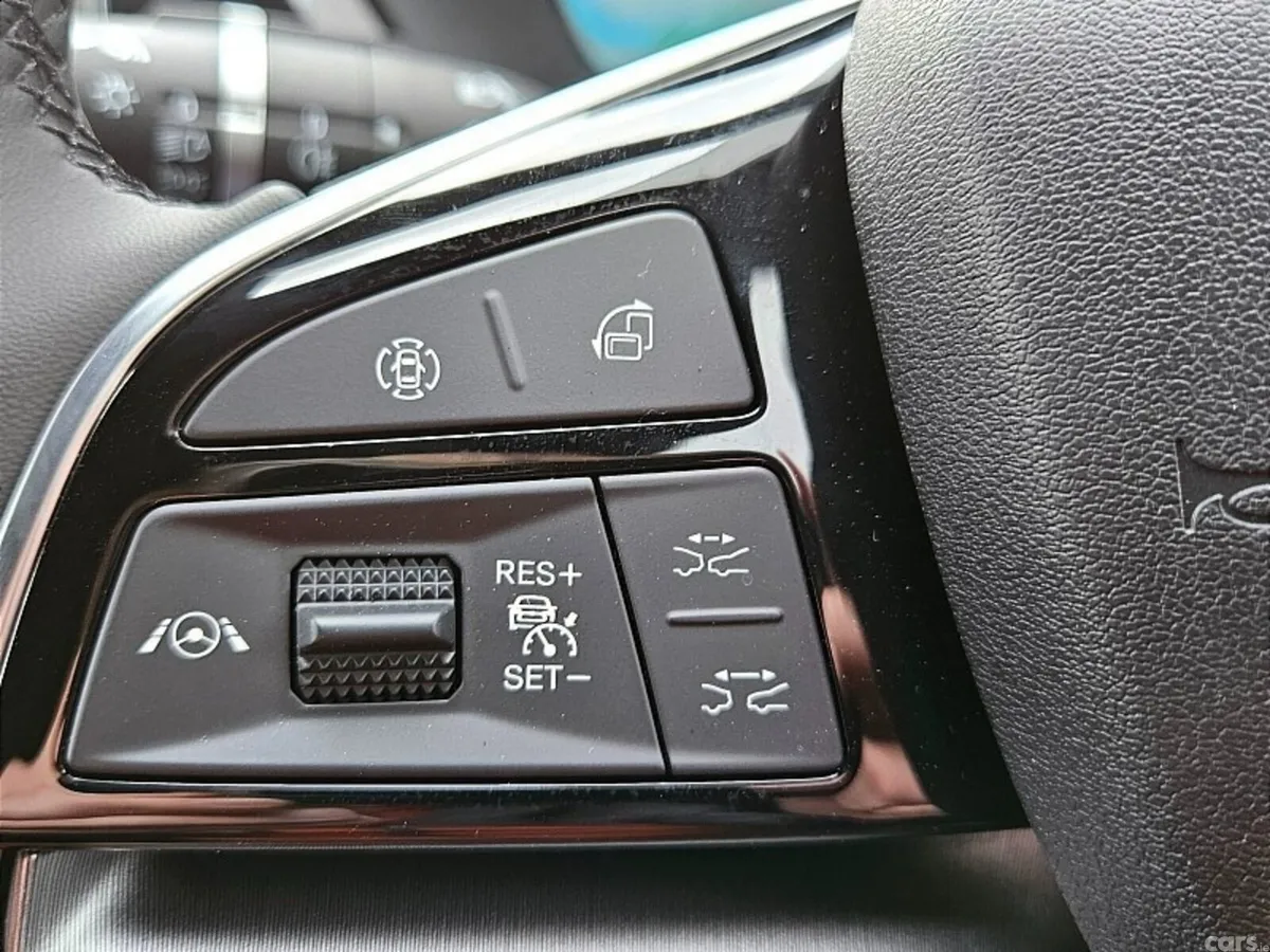 BYD SEAL U Hatchback, Petrol Plug-in Hybrid, 2026, Black