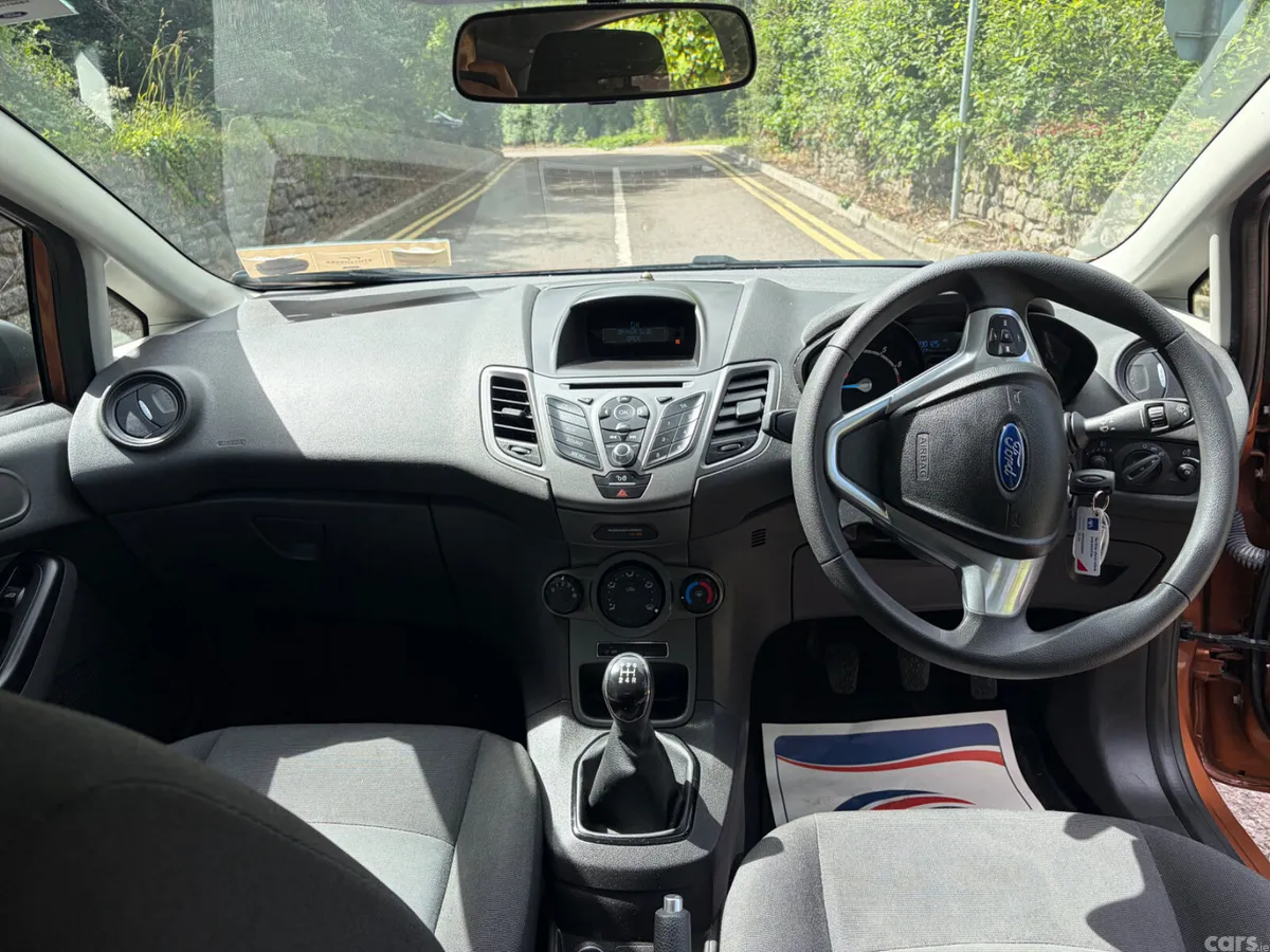 Ford Fiesta Hatchback, Petrol, 2013, Gold