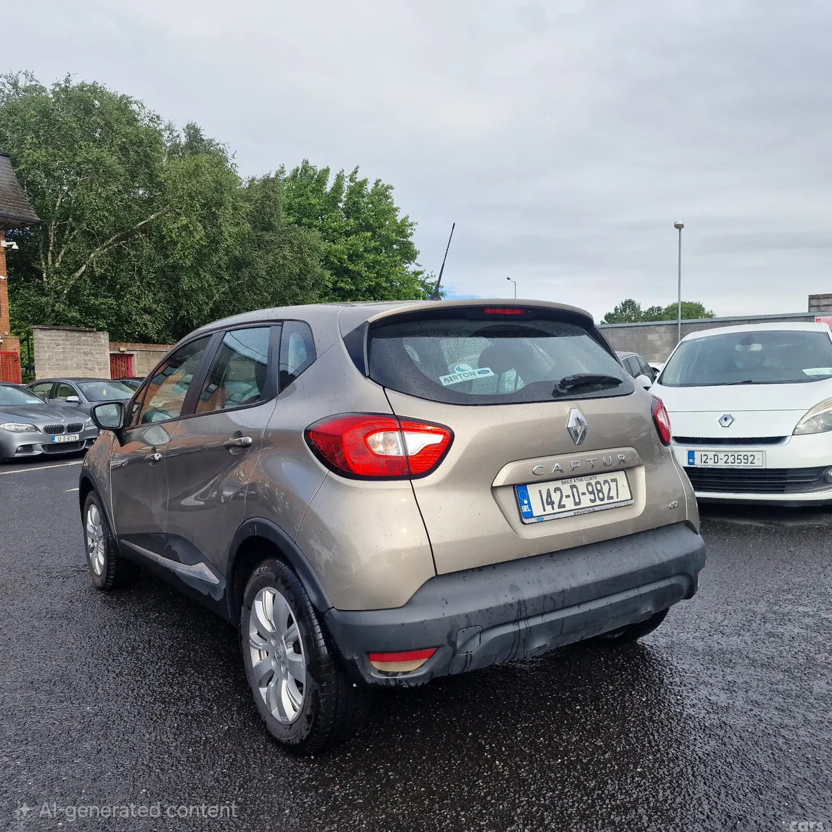 Renault Captur Hatchback, Diesel, 2014, Gold