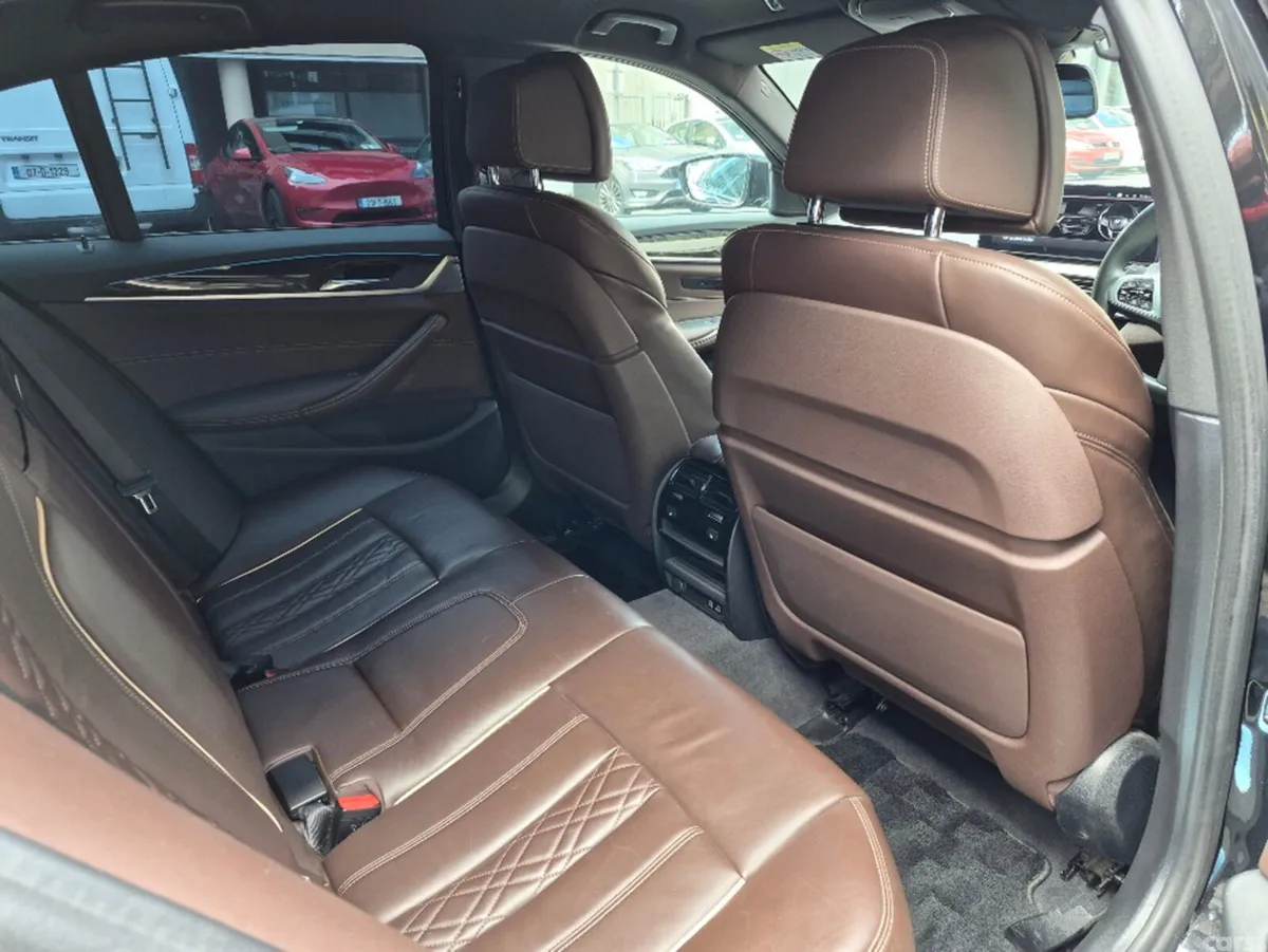 BMW 5-Series Saloon, Petrol Plug-in Hybrid, 2020, Black