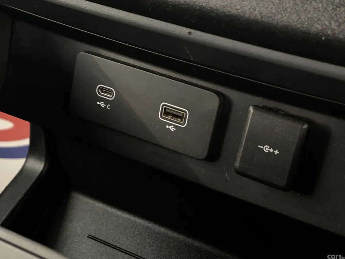 Land Rover Defender SUV, Diesel Hybrid, 2022, Grey
