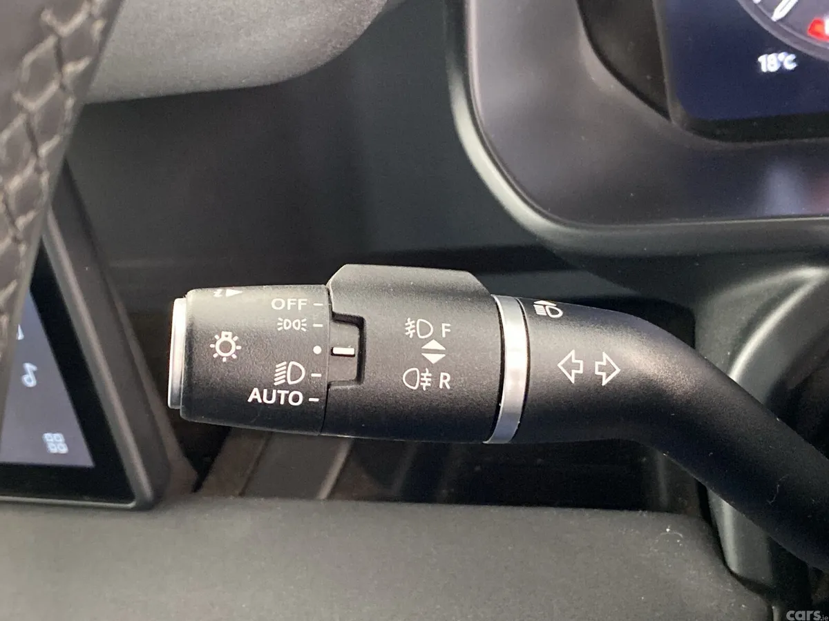 Land Rover Defender SUV, Diesel Hybrid, 2022, Grey