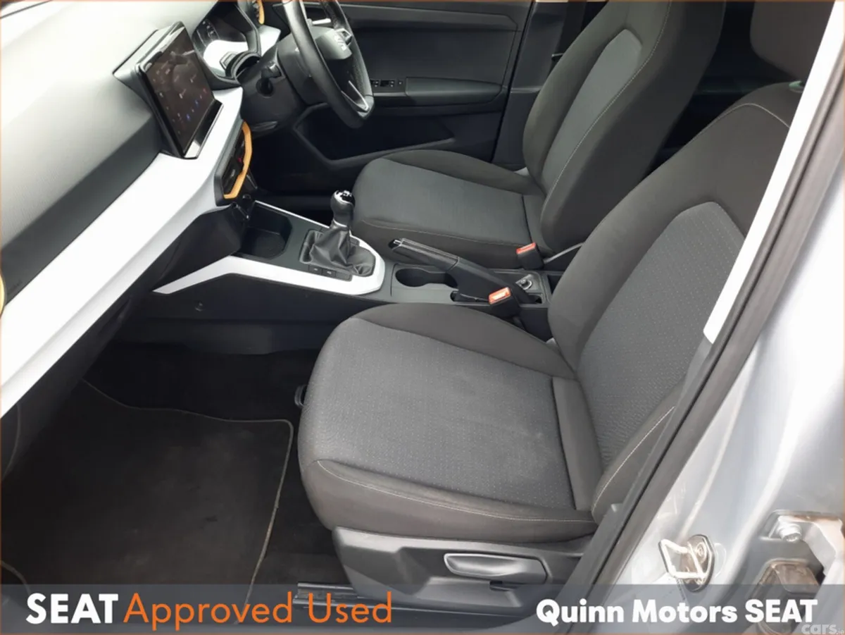 SEAT Arona Hatchback, Petrol, 2022, Grey