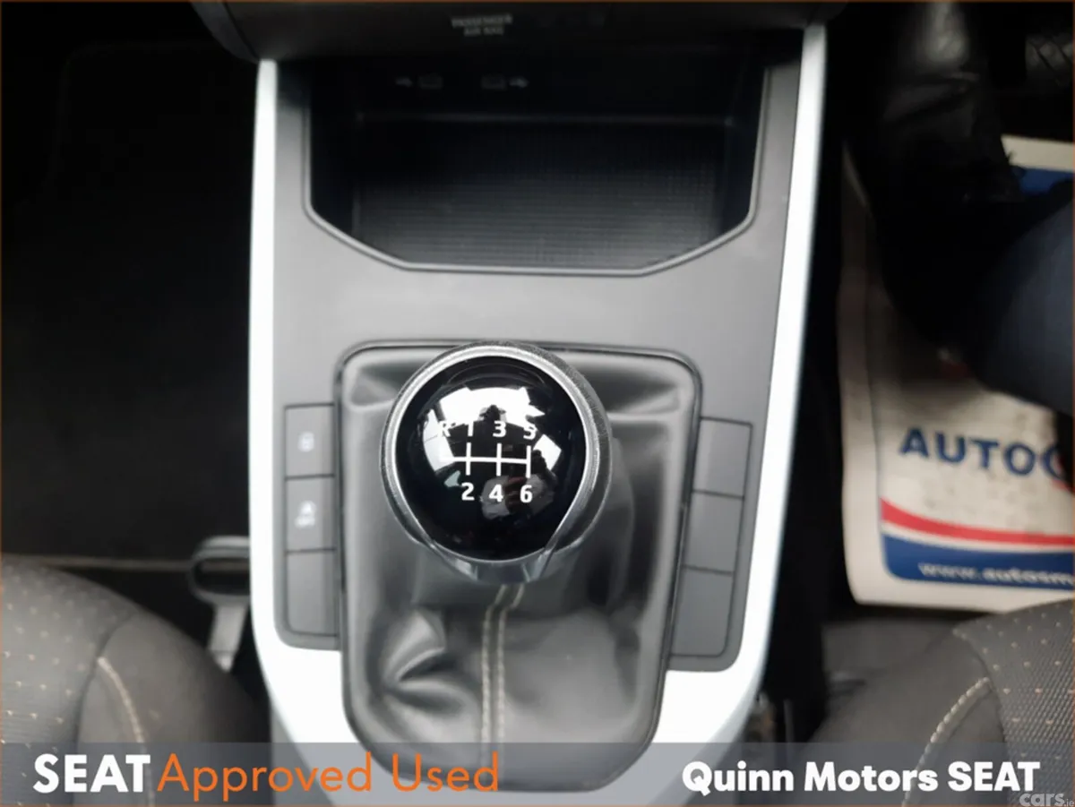 SEAT Arona Hatchback, Petrol, 2022, Grey