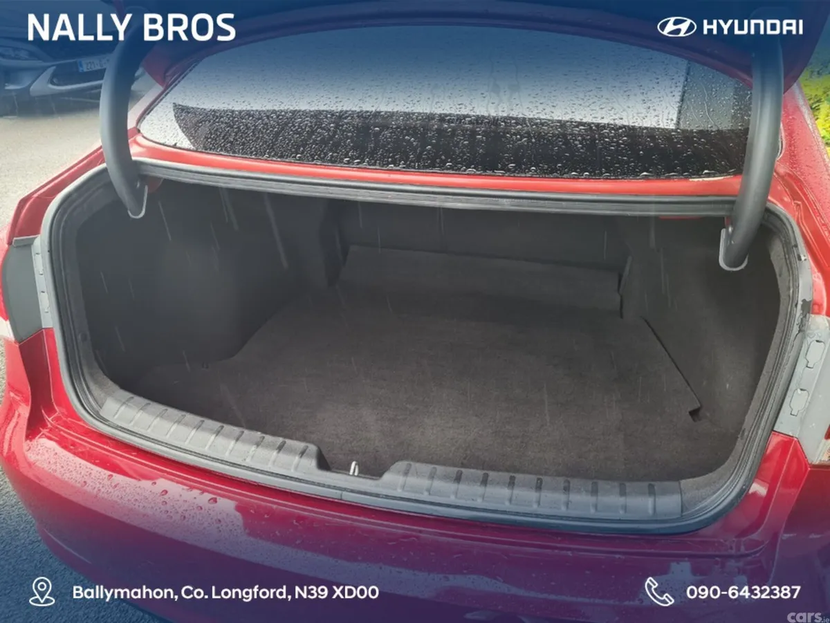 Hyundai i40 Saloon, Diesel, 2019, Red