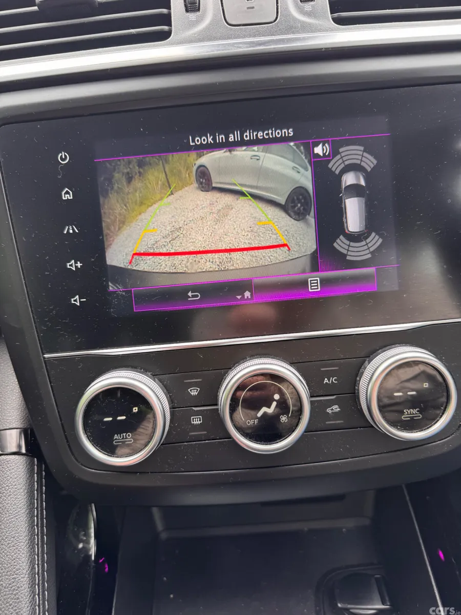 Renault Kadjar SUV, Petrol, 2022, Red
