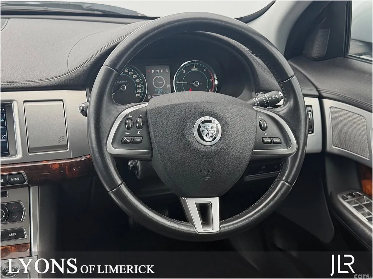 Jaguar XF Saloon, Diesel, 2013, Silver