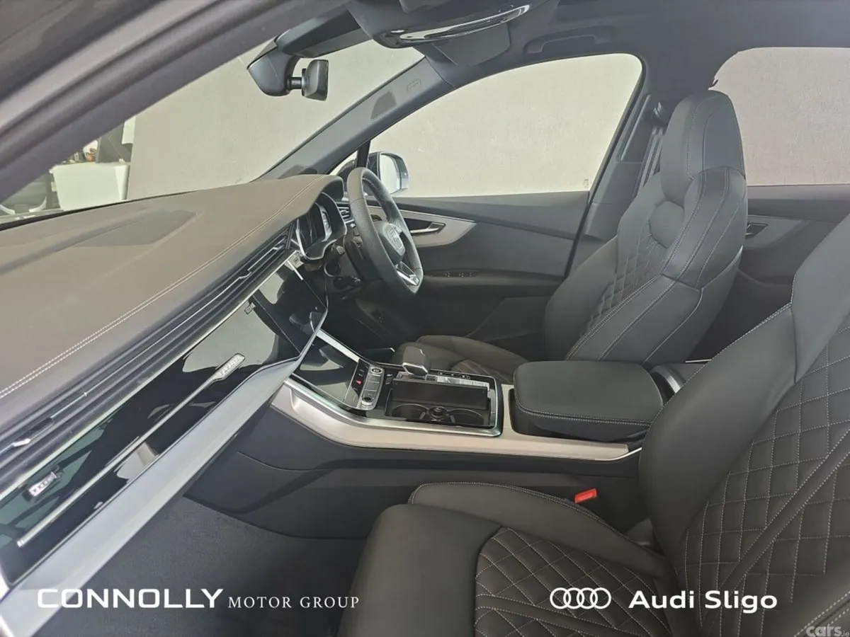 Audi Q7 SUV, Petrol Plug-in Hybrid, 2027, Grey