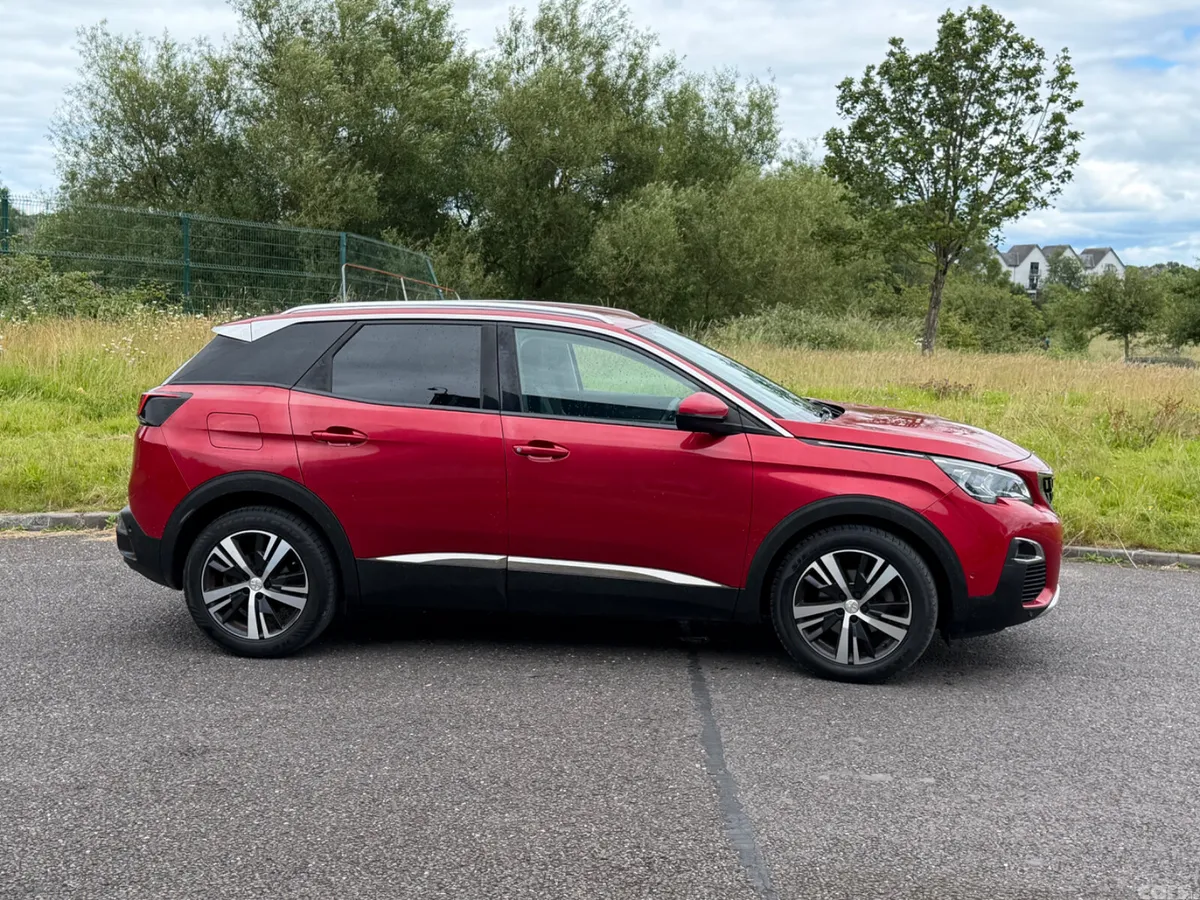 Peugeot 3008 MPV, Diesel, 2020, Red