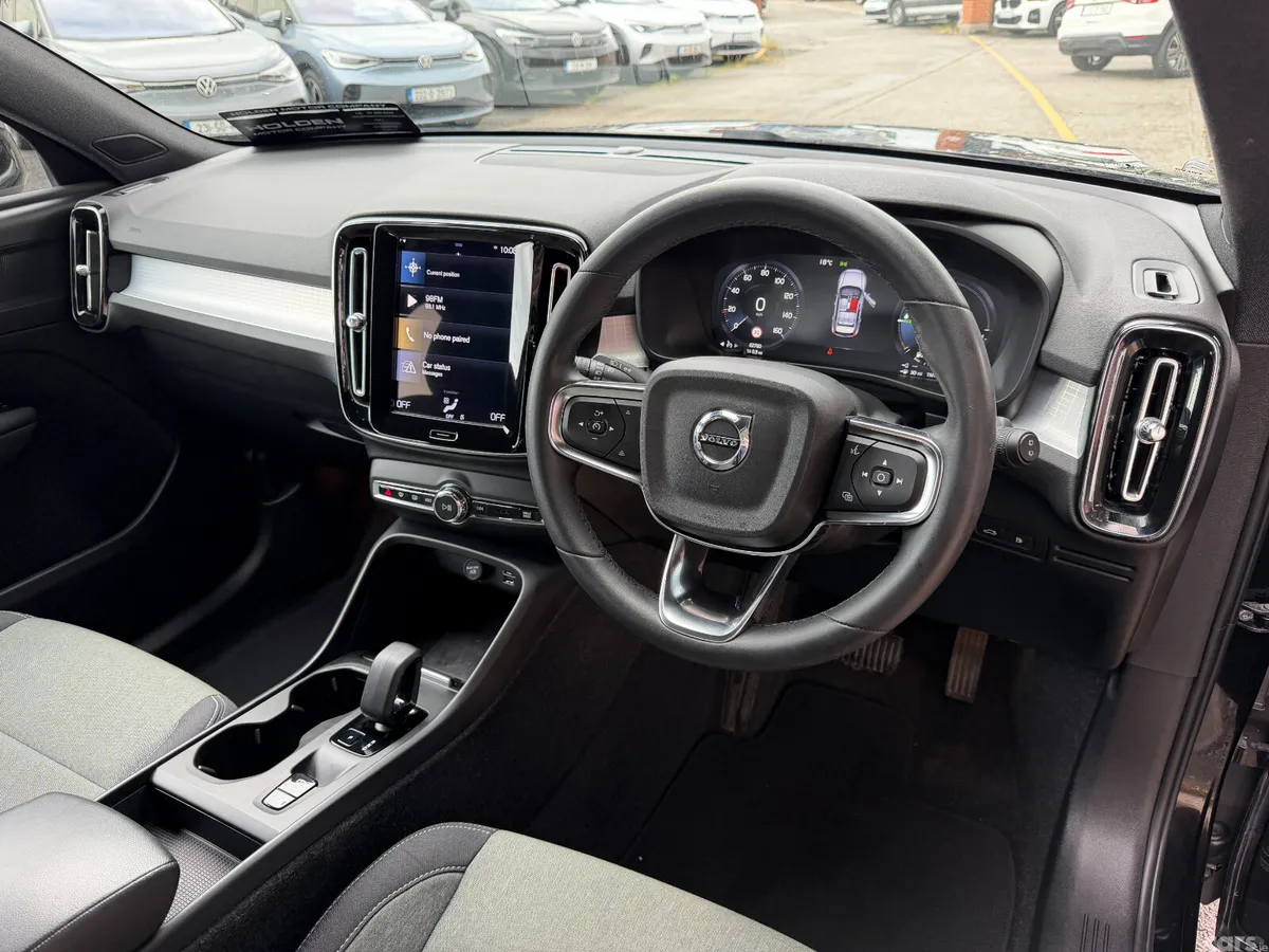 Volvo XC40 SUV, Petrol Plug-in Hybrid, 2023, Black