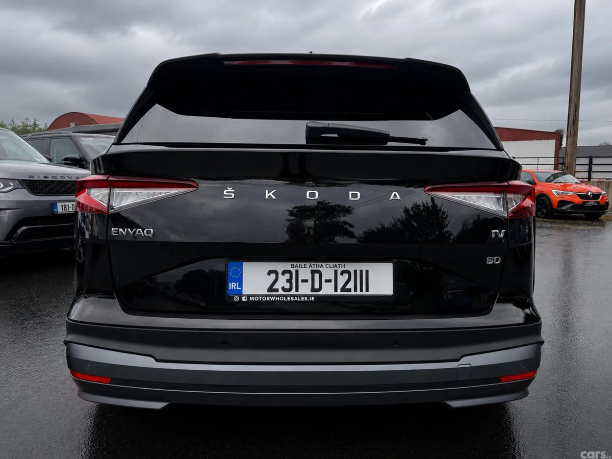 Skoda Enyaq Estate/Jeep, Electric, 2023, Black
