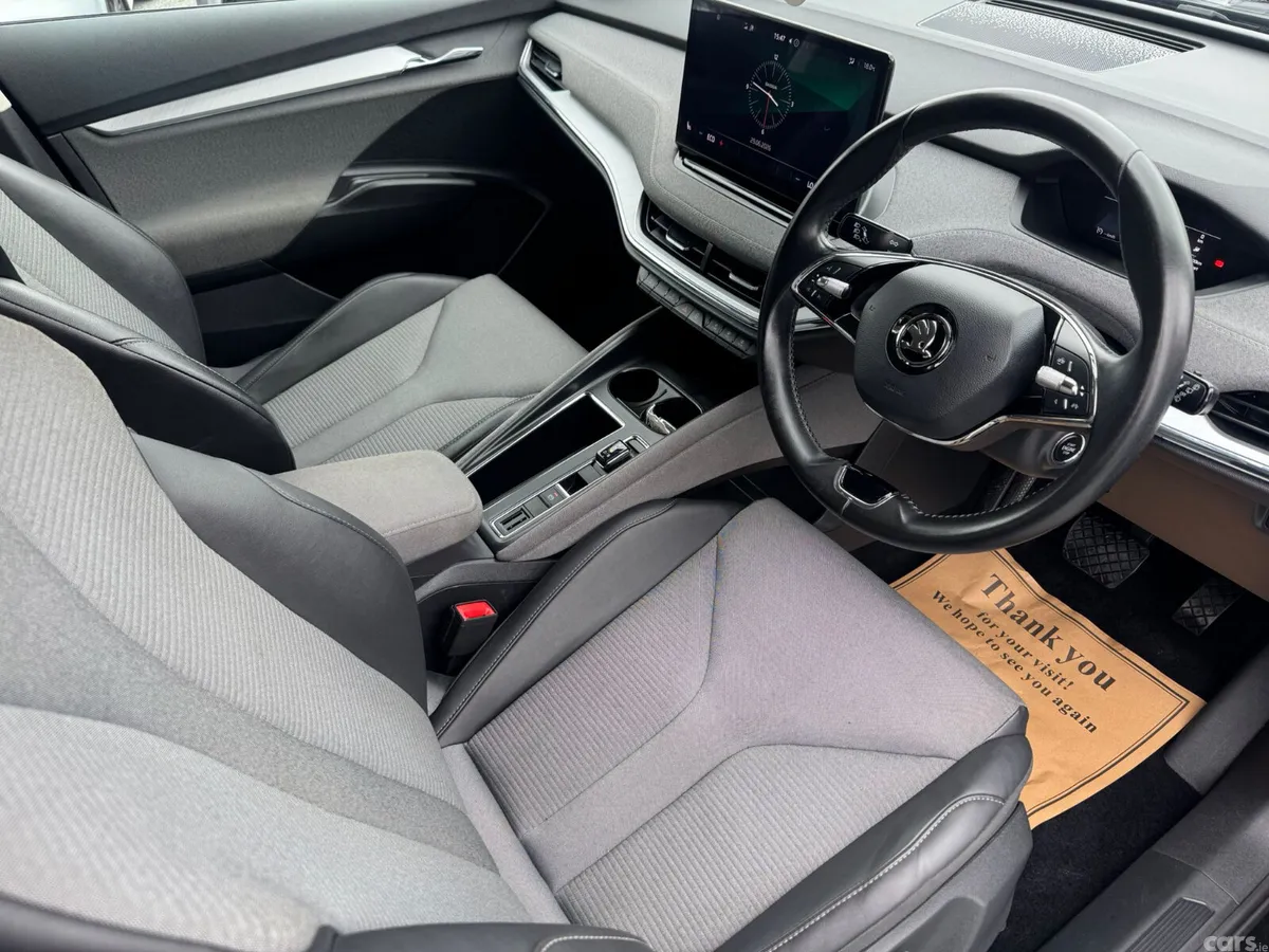 Skoda Enyaq Estate/Jeep, Electric, 2023, Black