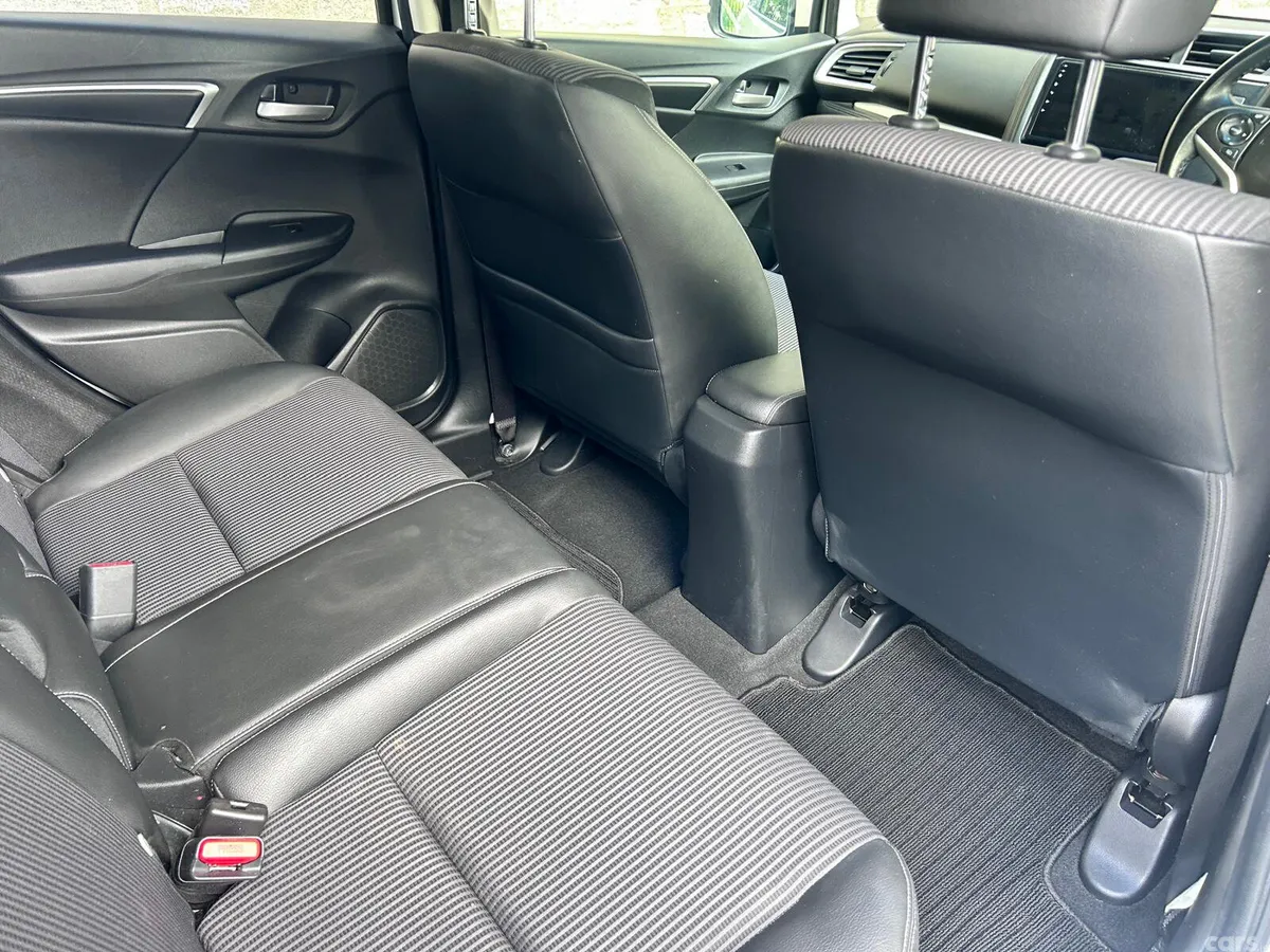 Honda Fit Hatchback, Petrol Hybrid, 2018, White