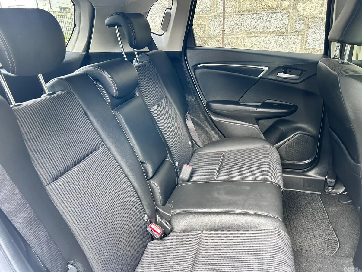Honda Fit Hatchback, Petrol Hybrid, 2018, White