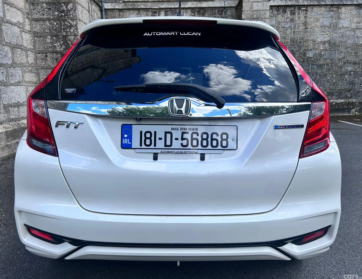 Honda Fit Hatchback, Petrol Hybrid, 2018, White