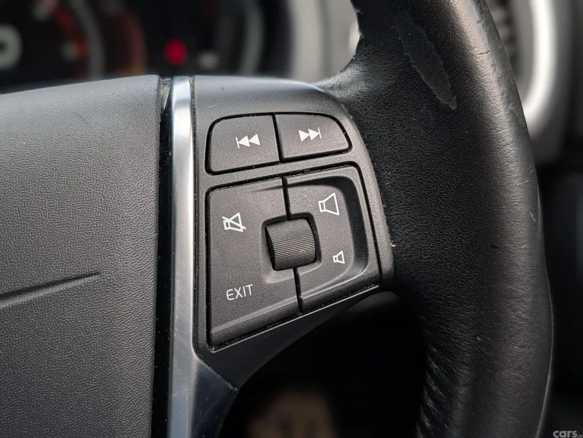 Volvo V40 Hatchback, Diesel, 2018, Grey