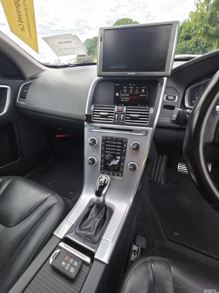 Volvo XC60 Estate, Diesel, 2016, White