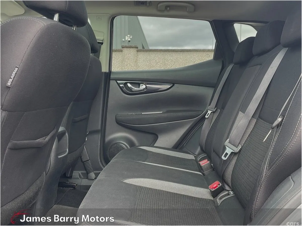 Nissan Qashqai MPV, Diesel, 2018, Grey