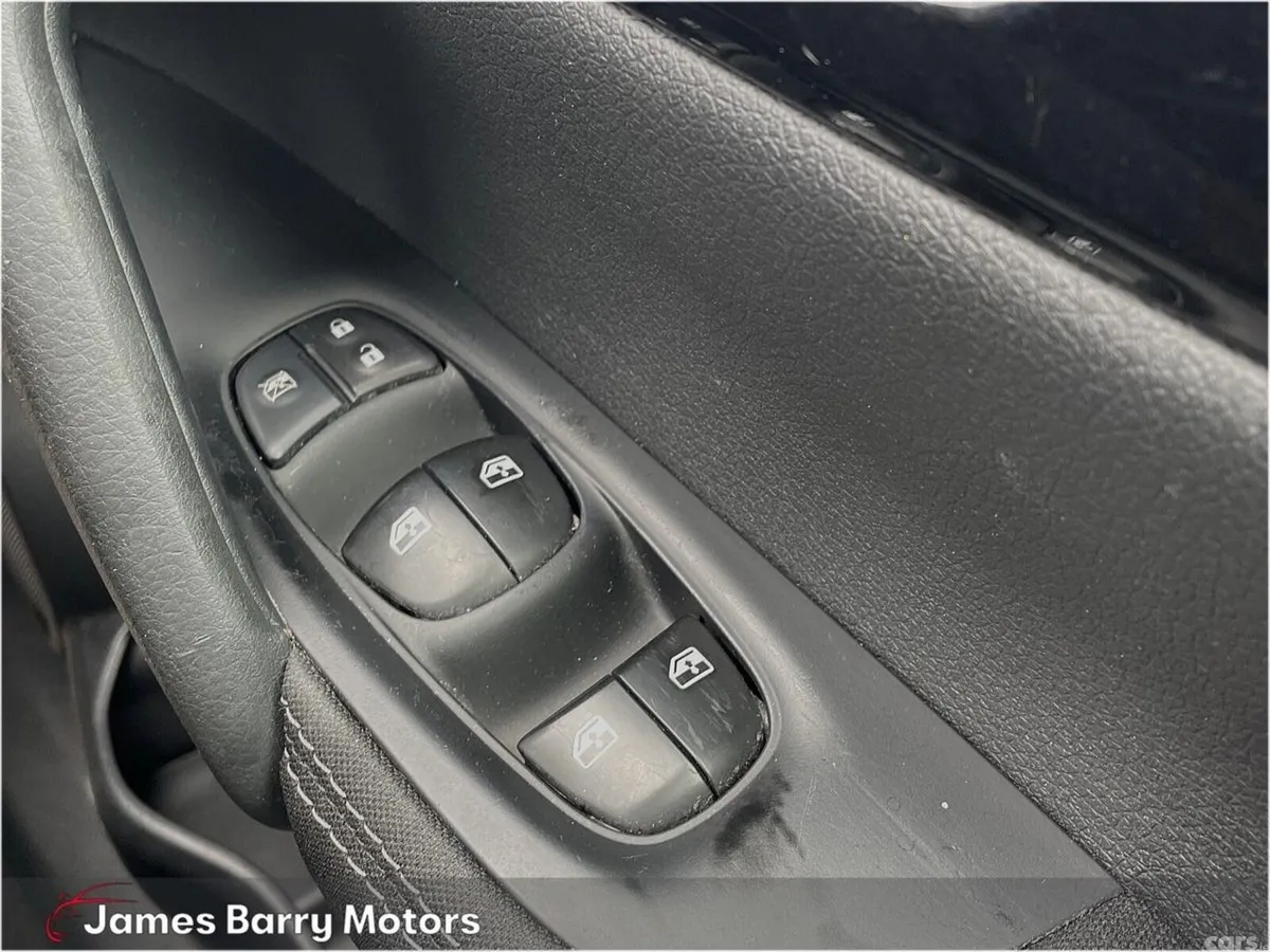 Nissan Qashqai MPV, Diesel, 2018, Grey