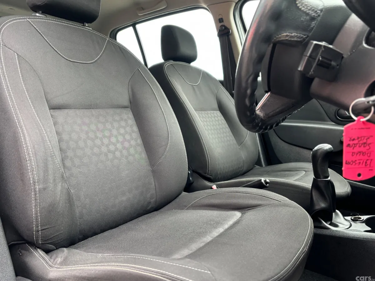 Dacia Sandero Hatchback, Petrol, 2013, Silver