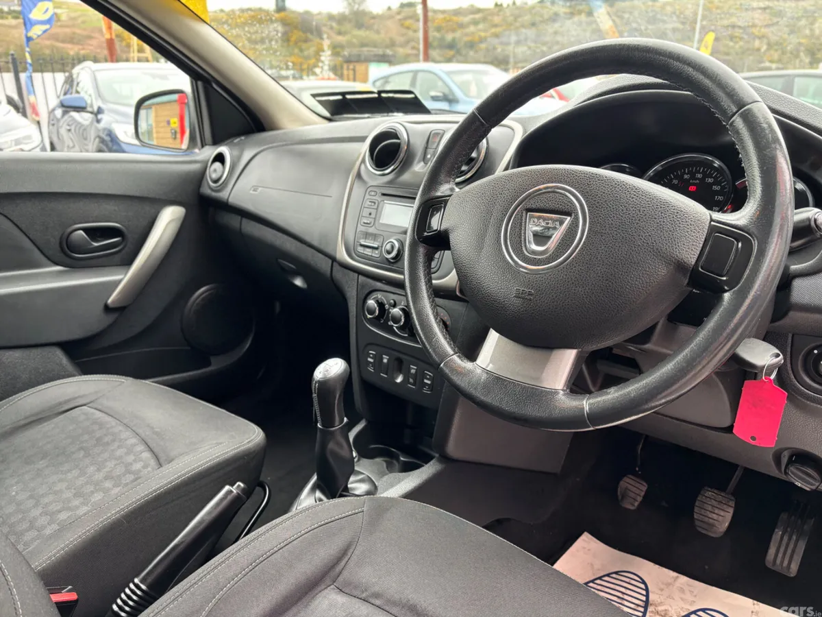 Dacia Sandero Hatchback, Petrol, 2013, Silver