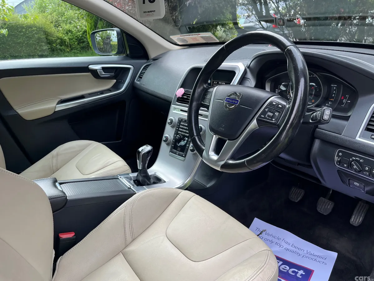 Volvo XC60 SUV, Diesel, 2017, Blue