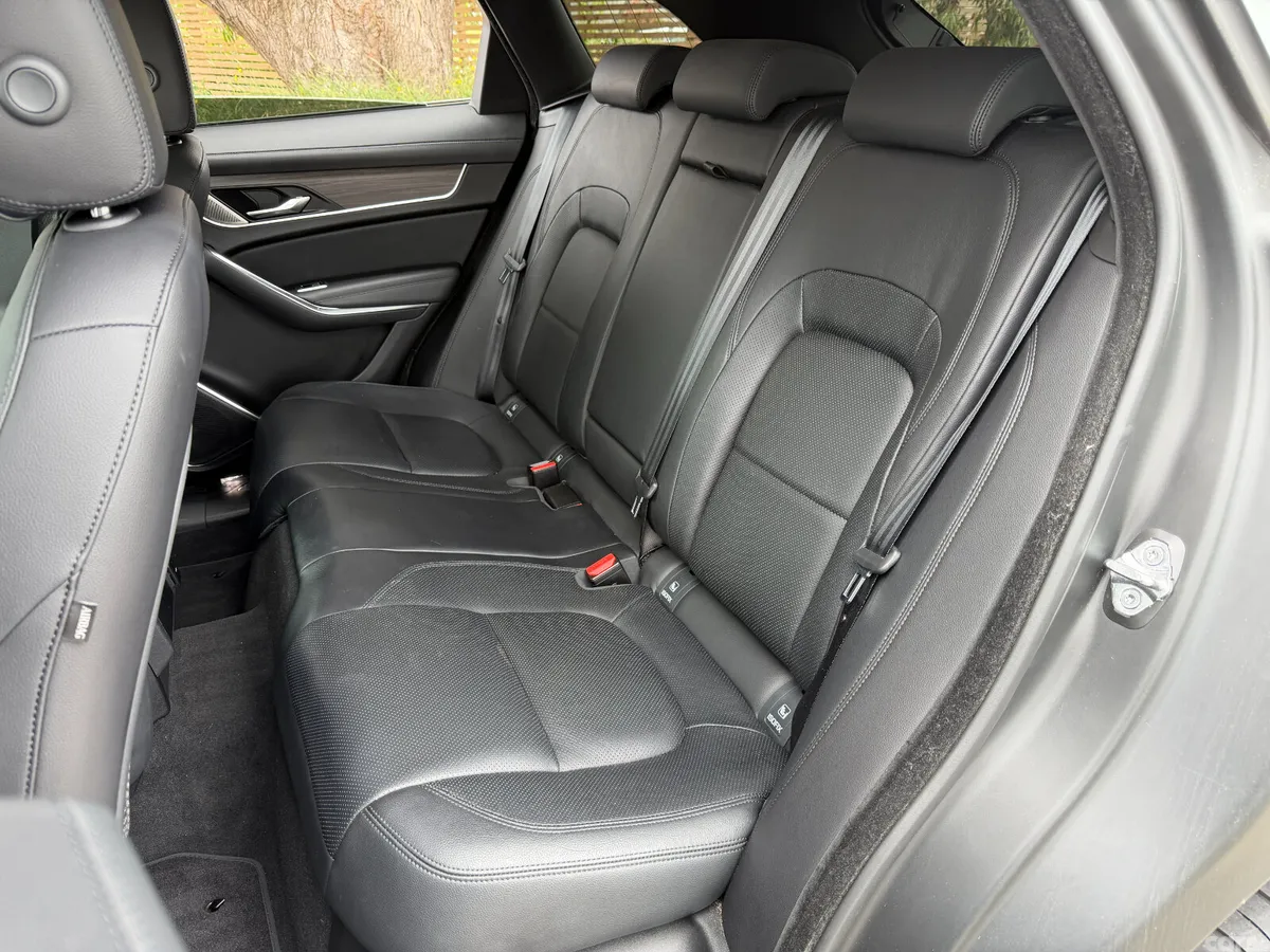 Jaguar F-Pace SUV, Diesel, 2021, Black