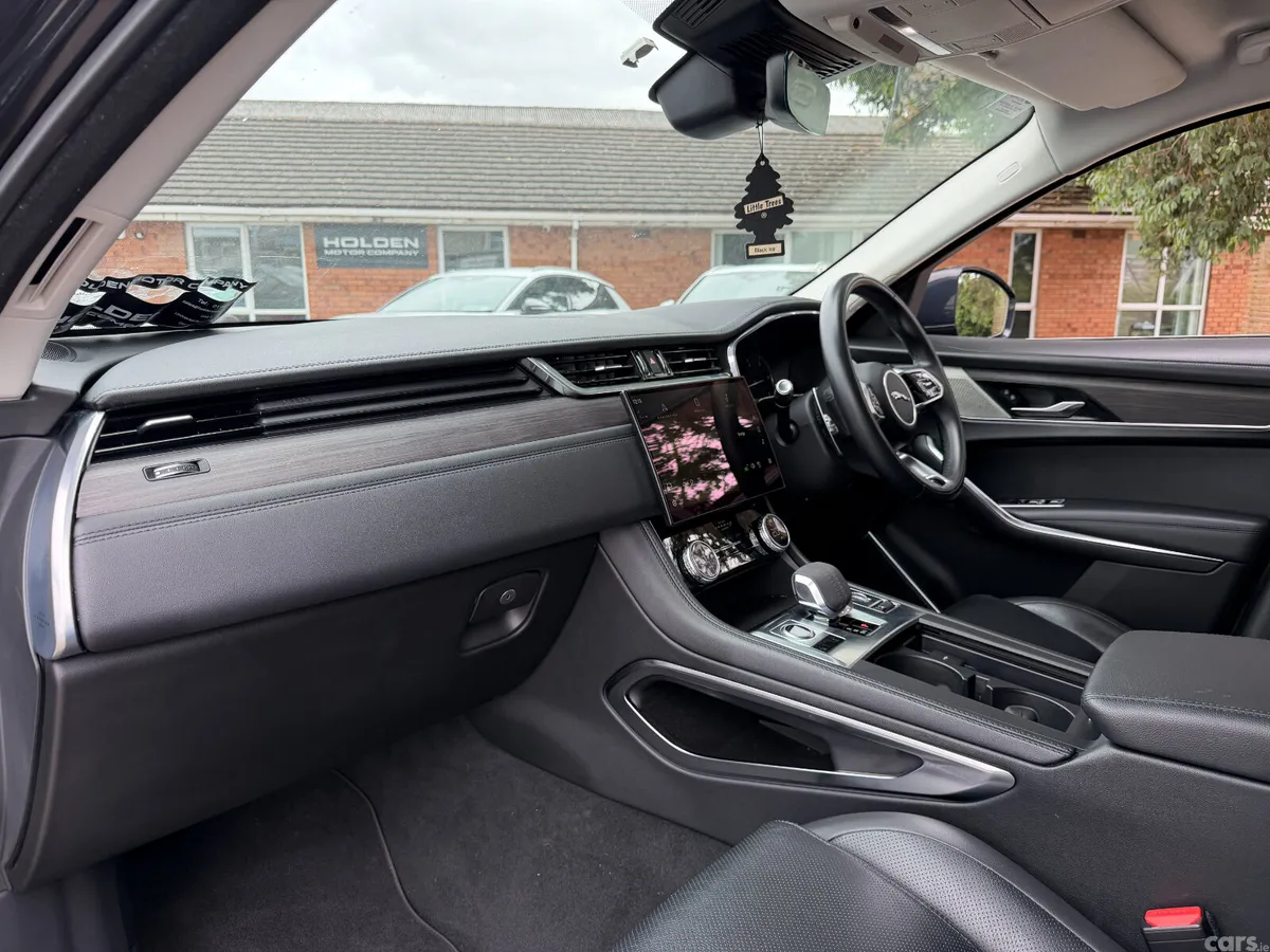 Jaguar F-Pace SUV, Diesel, 2021, Black