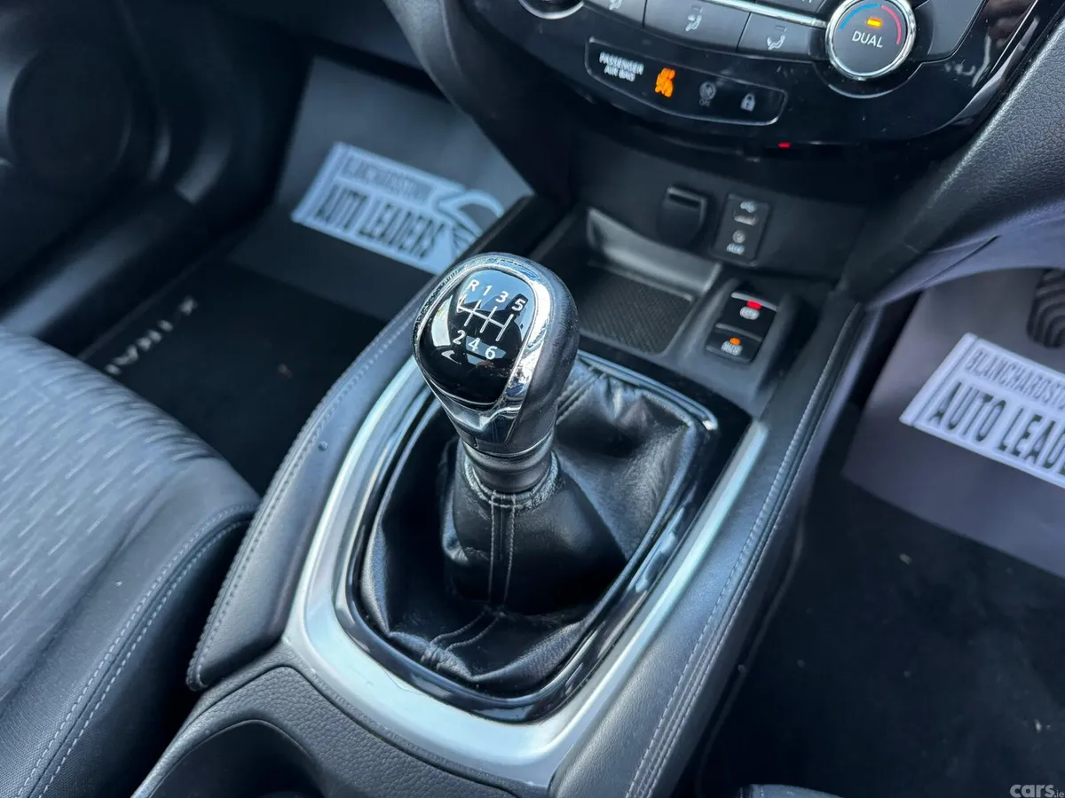 Nissan X-Trail SUV, Diesel, 2018, Grey
