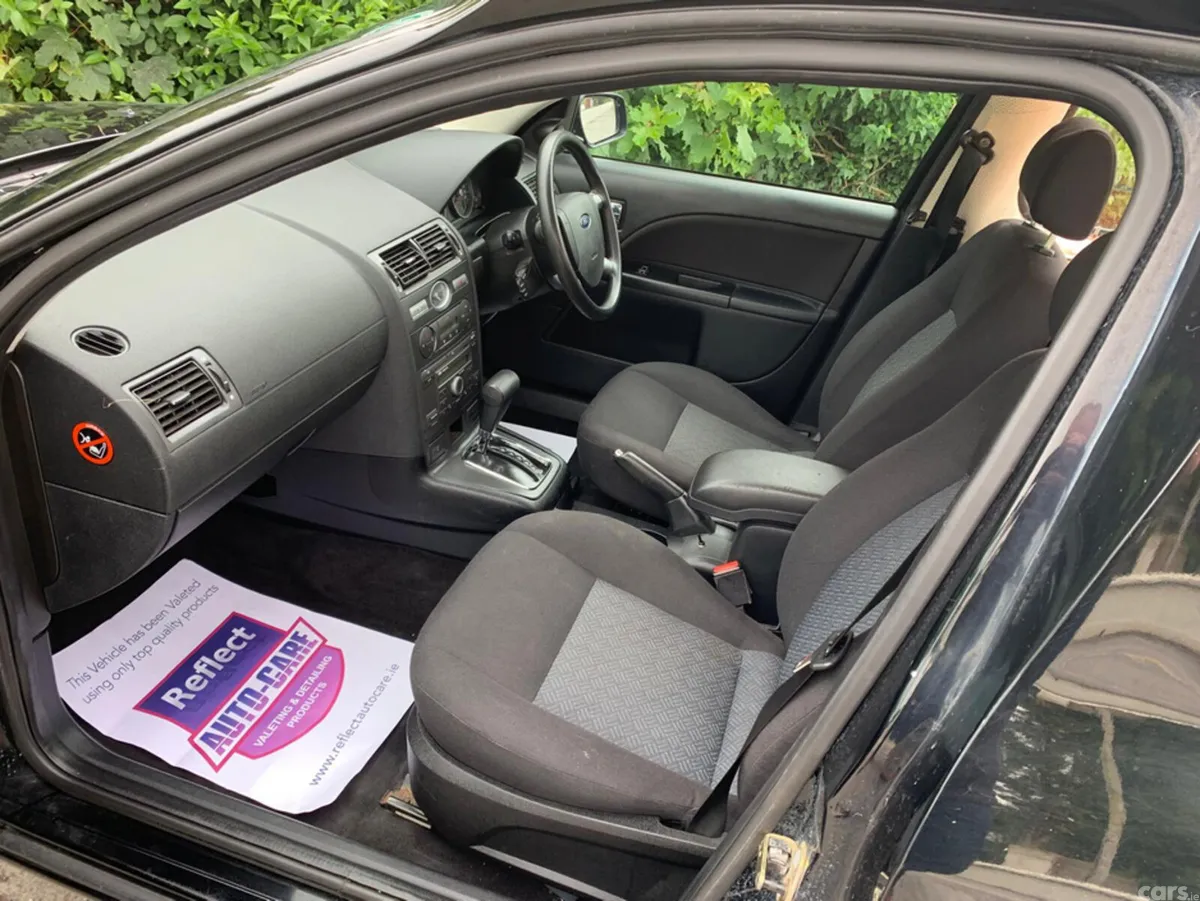 Ford Mondeo Estate, Petrol, 2006, Black