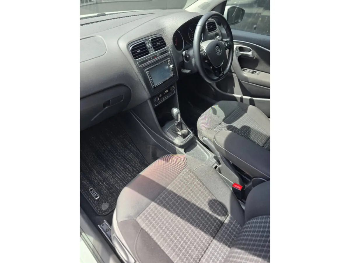 Volkswagen Polo Hatchback, Petrol, 2017, White