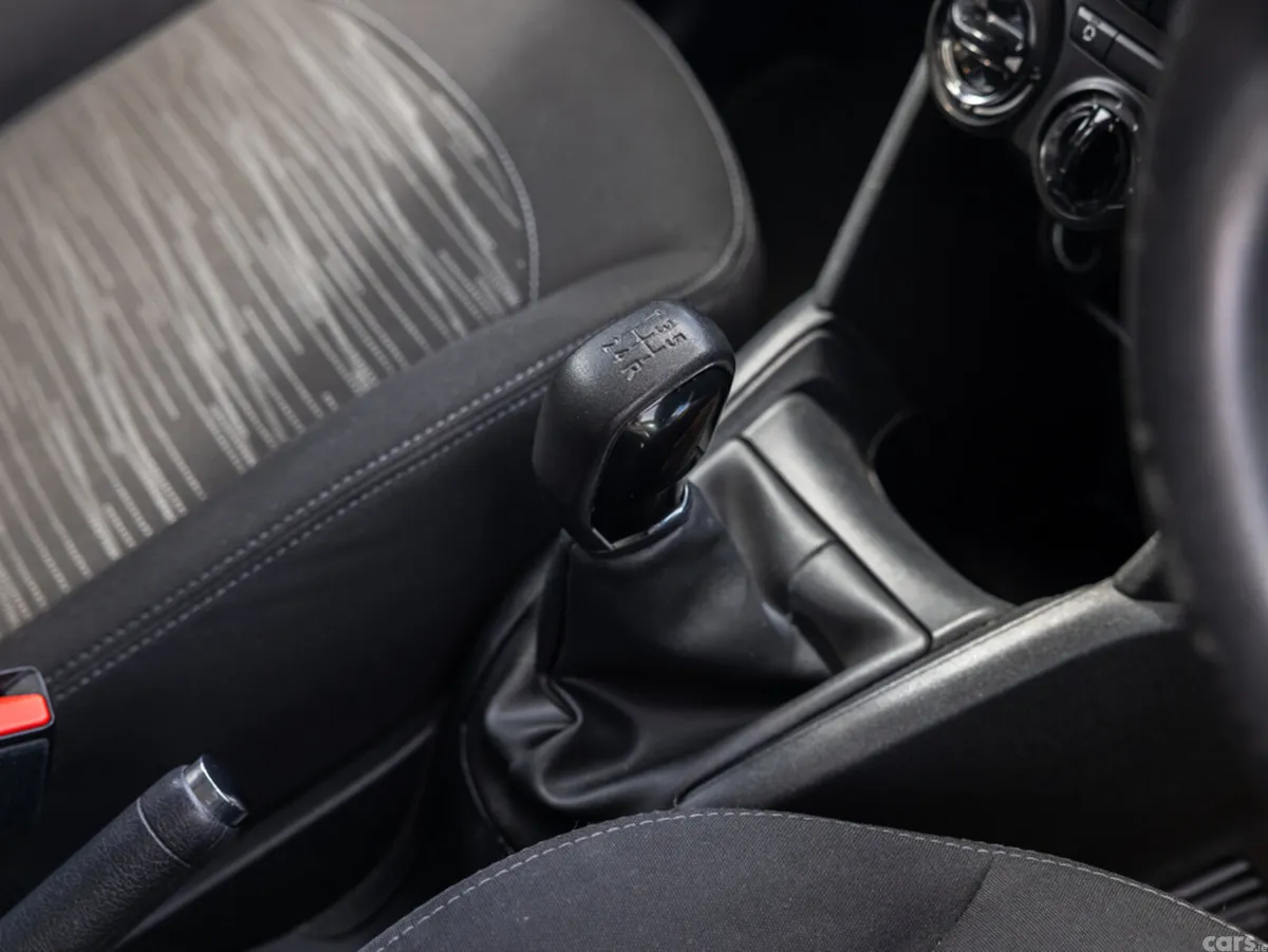 Peugeot 208 Hatchback, Petrol, 2013, Grey